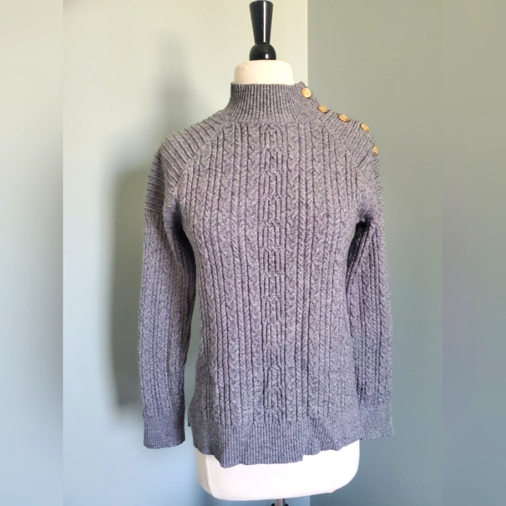 Elegant Gray Cyrus Sweater with Gold Button Detailing – Size Medium